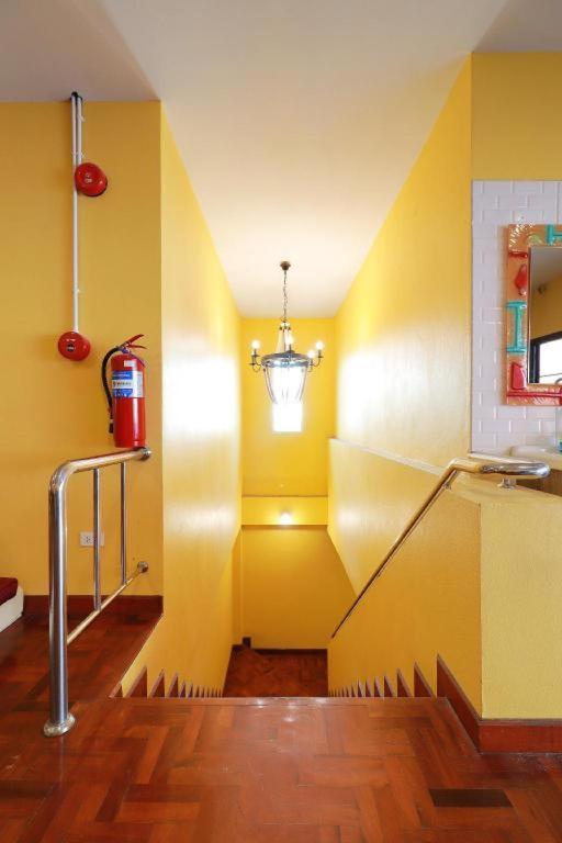 Le Light House & Hostel チエンマイ エクステリア 写真